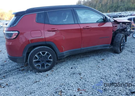 2021 Jeep Compass Trailhawk z USA, uszkodzony, nr VIN 3C4NJDDB2MT598025